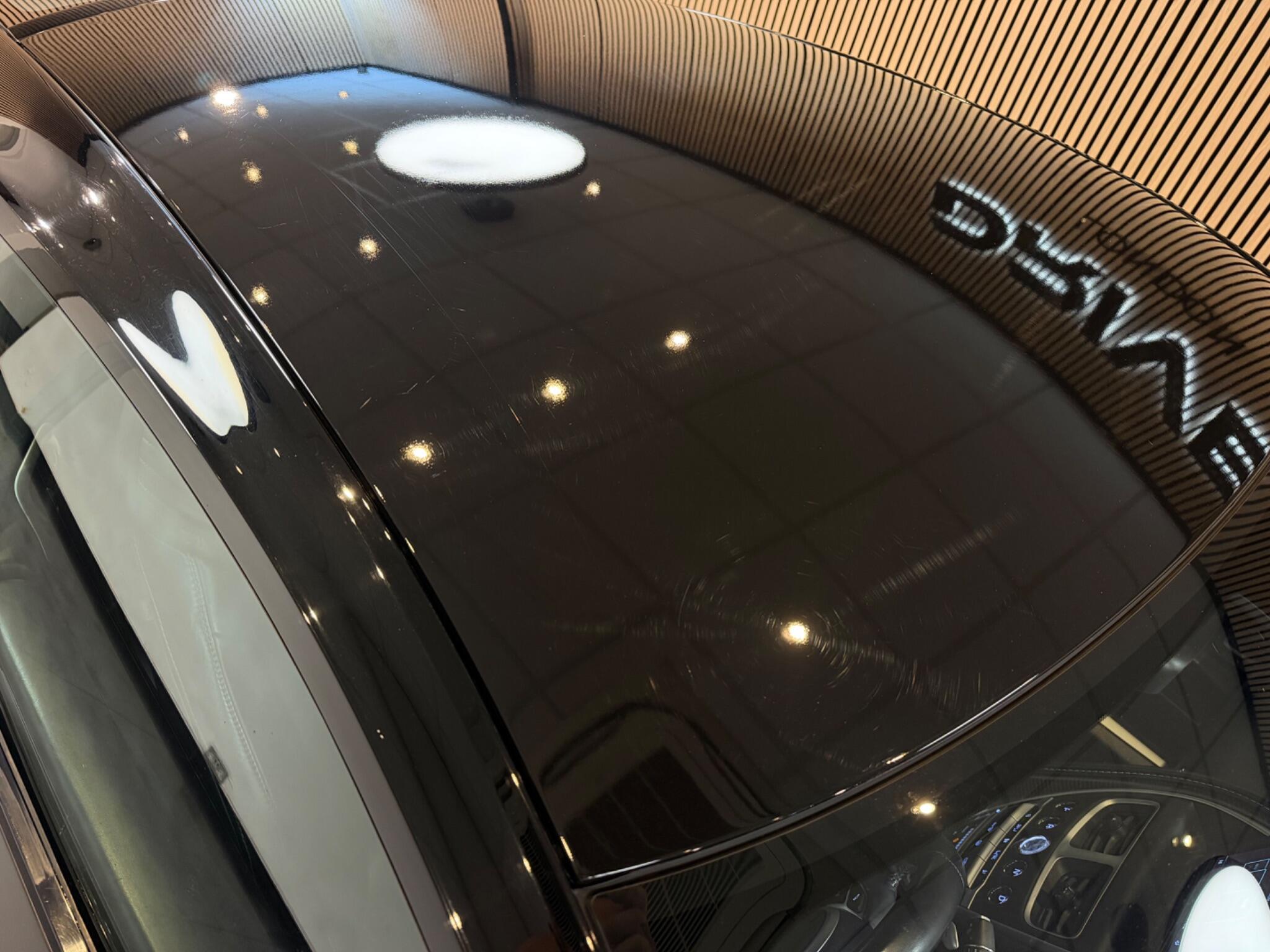 Aston Martin DB11